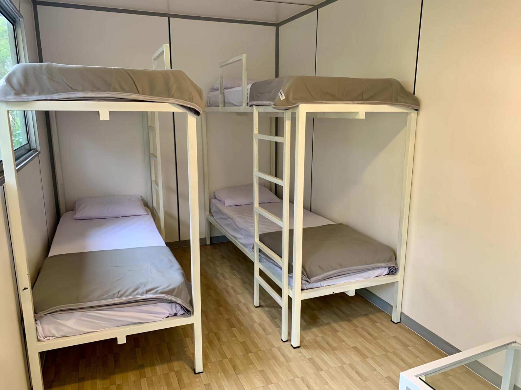 Hotel Bukit Pinus Tegalharendong 外观 照片